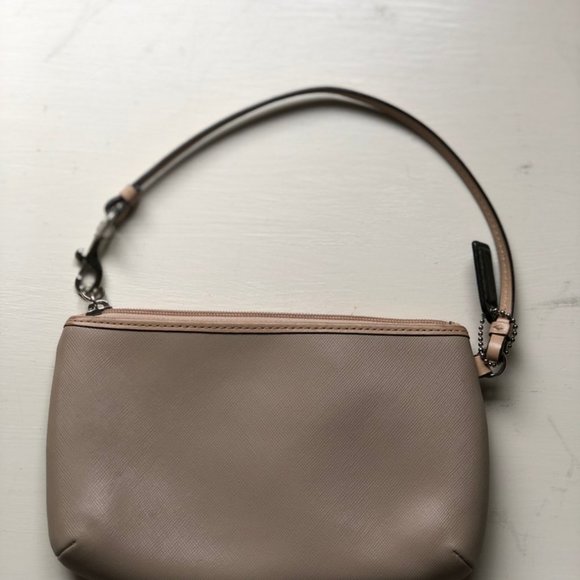 Coach Crimson Horse and Carriage NY Logo Wristlets - Picture 4 of 7